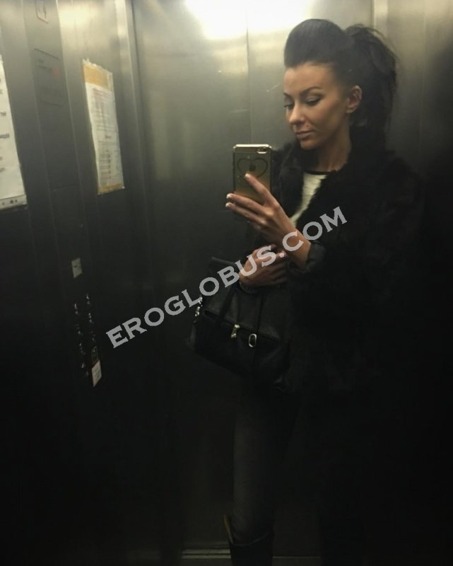 Виктория, 24